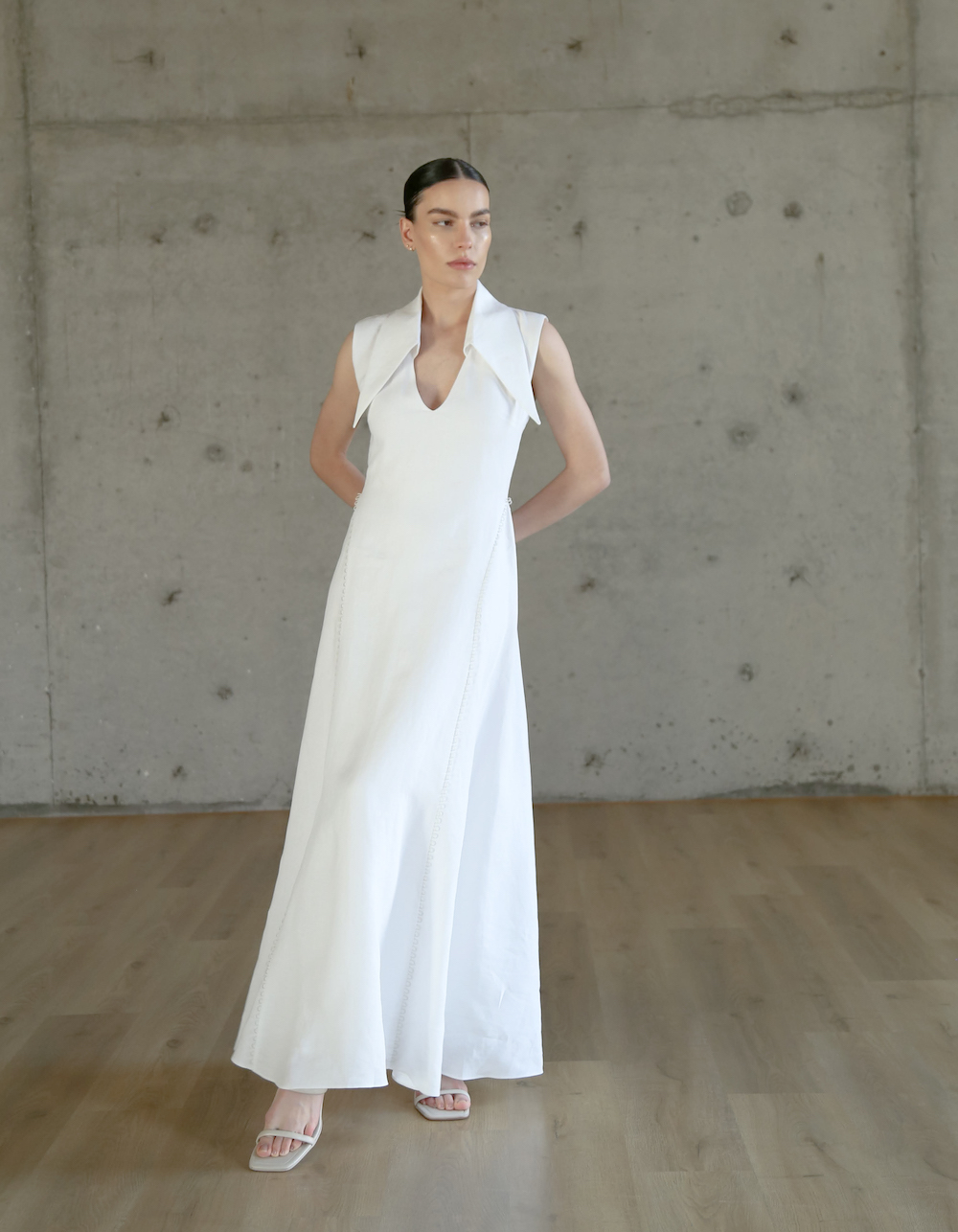 white sleeveless linen dress Quince Women's Swing in White, Size XL from casual days to dressed AMARI Sleeveless Maxi White Linen