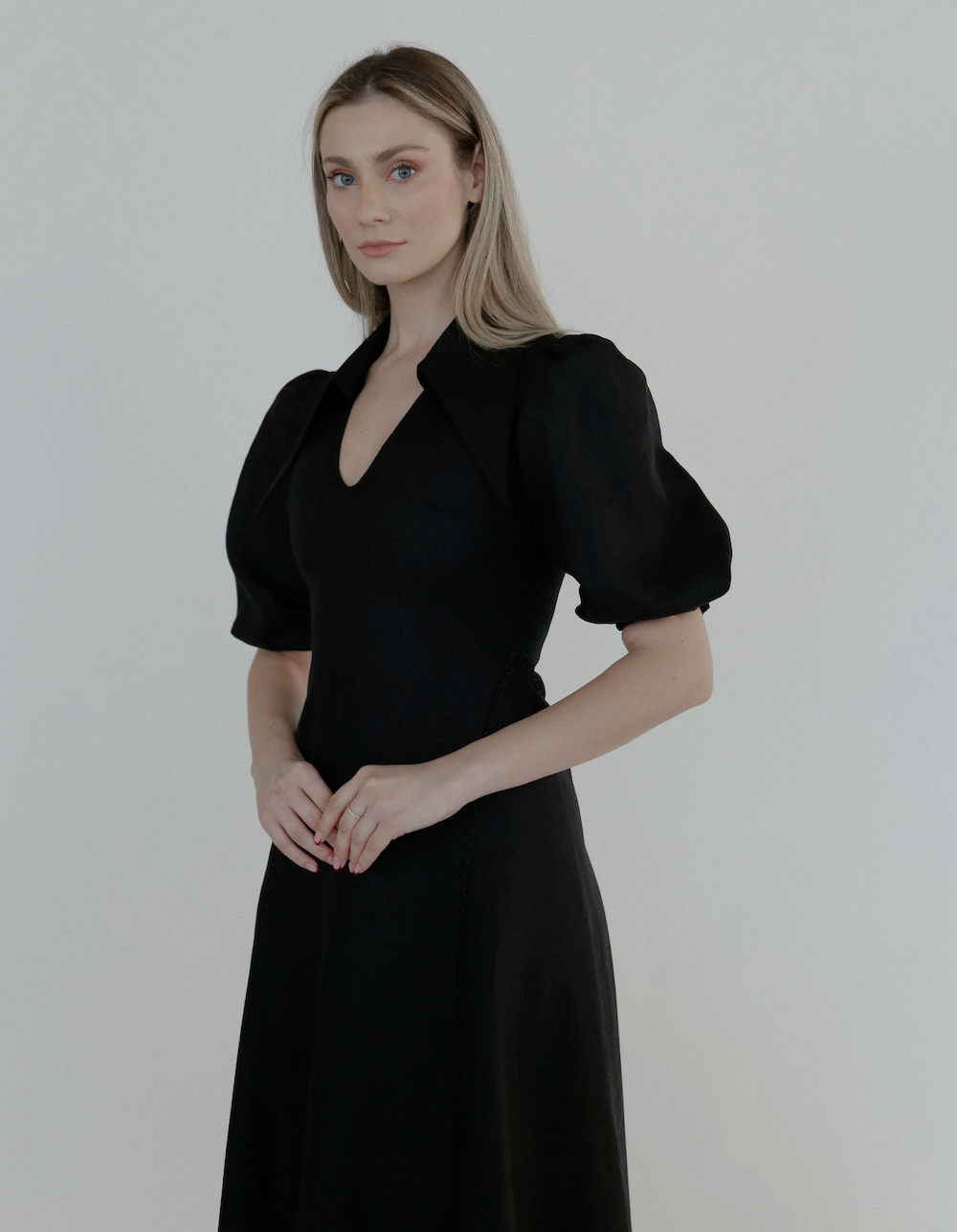 AMARI Maxi Black Linen Dress  maet